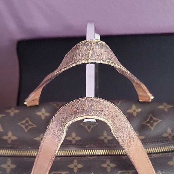 Louis Vuitton Papillon Monogram Barrel Bag - Picture 5 of 13